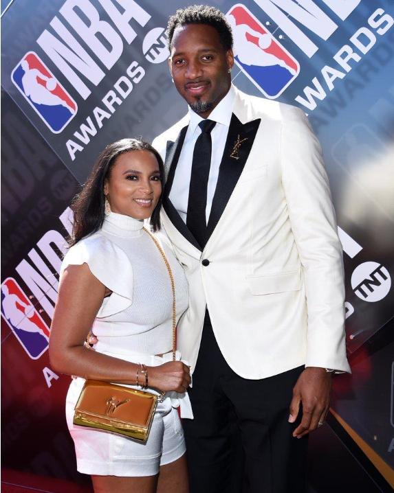 激烈角逐 激烈角逐