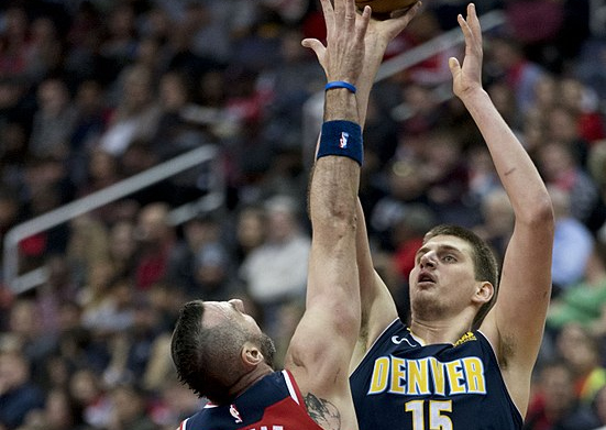 萨姆纳不仅 萨姆纳不仅