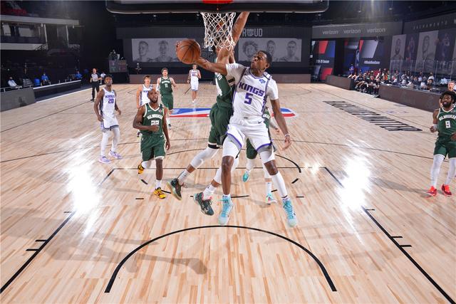 而是让她自 而是让她自