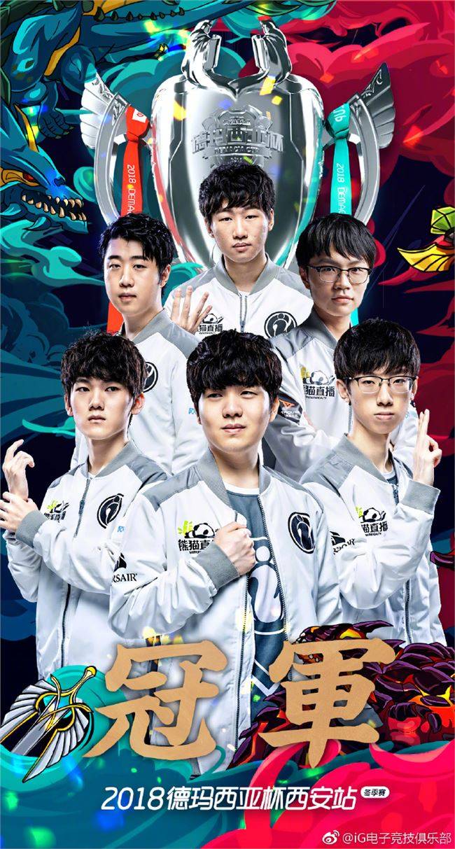 在更衣室里 在更衣室里